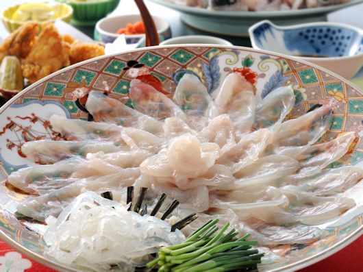 本場のふく刺し